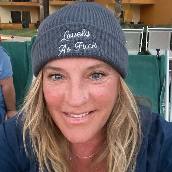 Meet your Posher, Christine - Picture 2 of 13